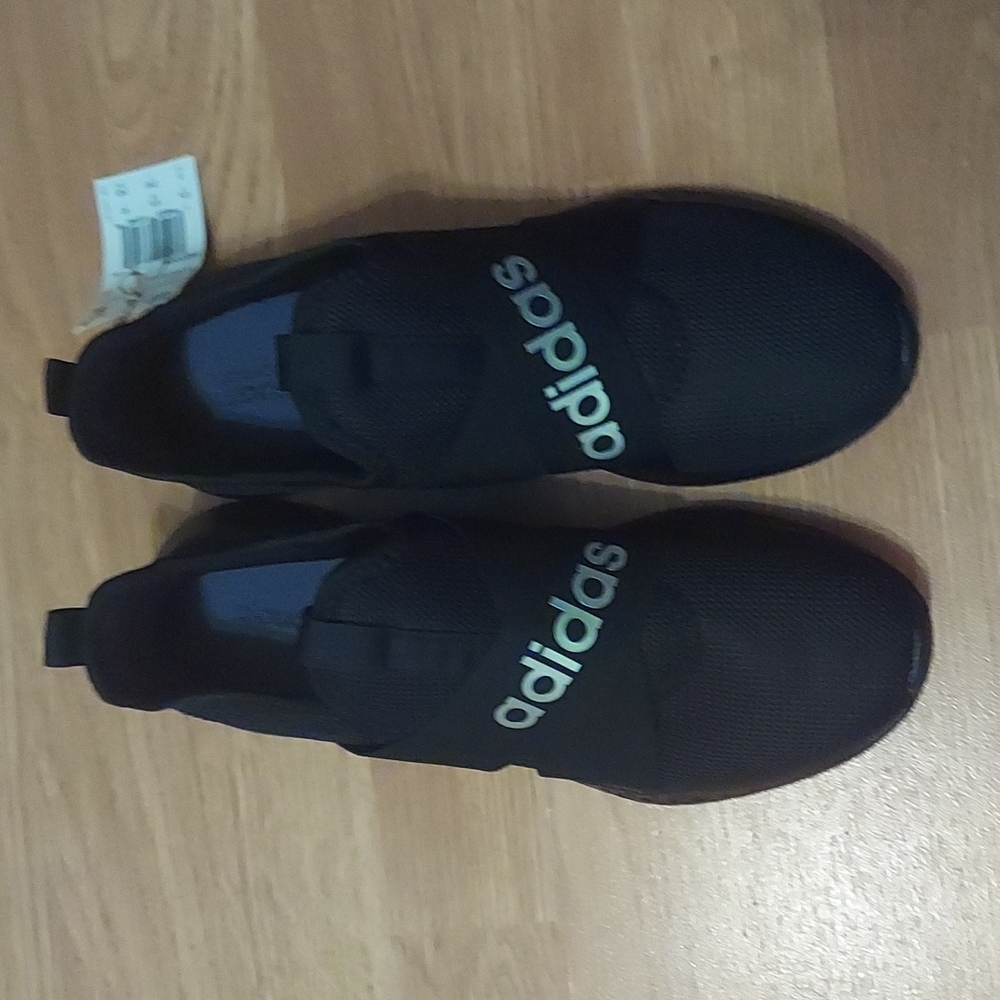 Women's Adidas shoes size 8 NWT